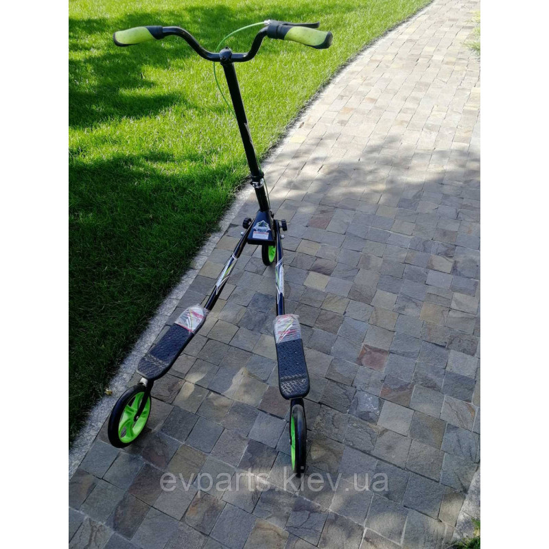 Самокат трайк (карвінговий) Speeder Trikke